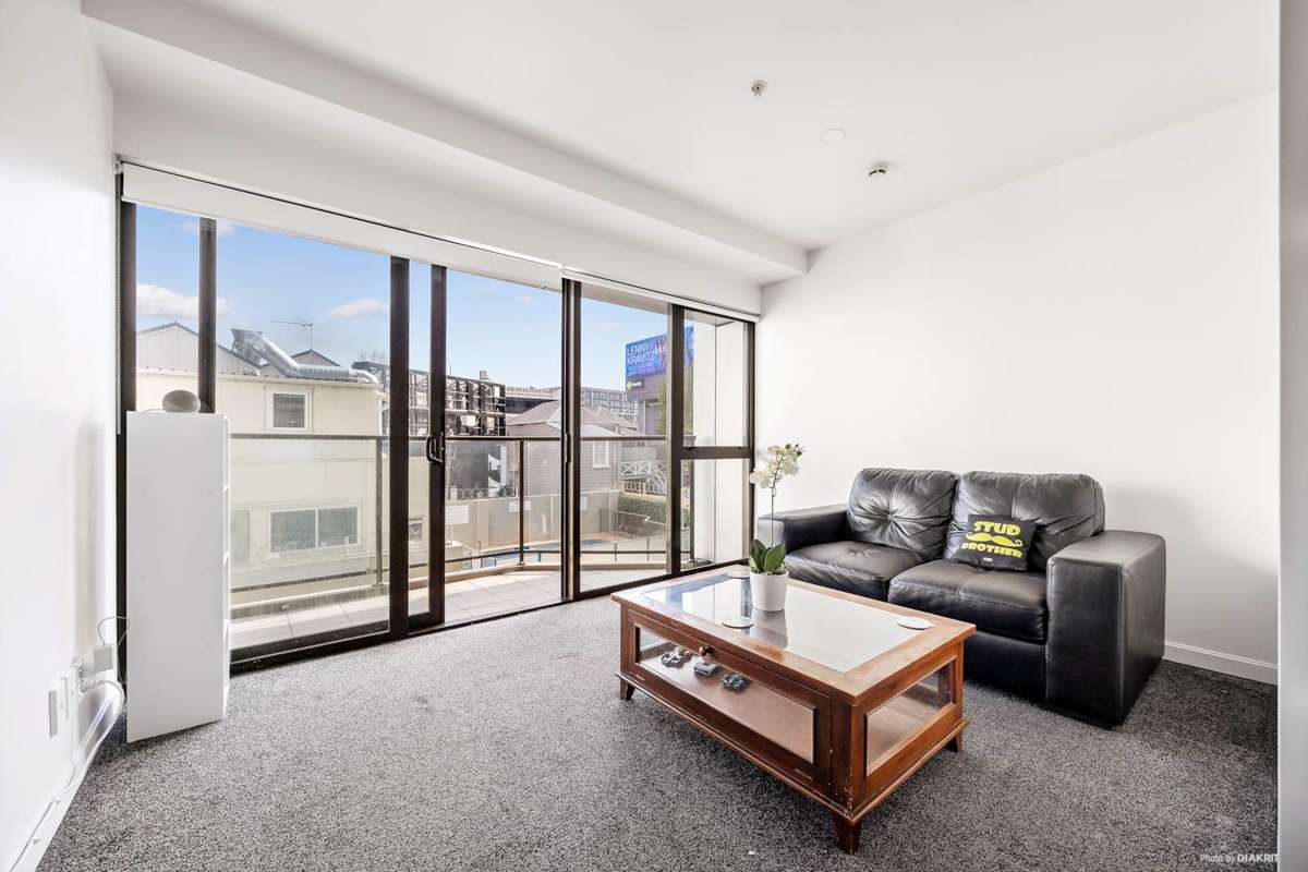 206/135 Vincent Street_0