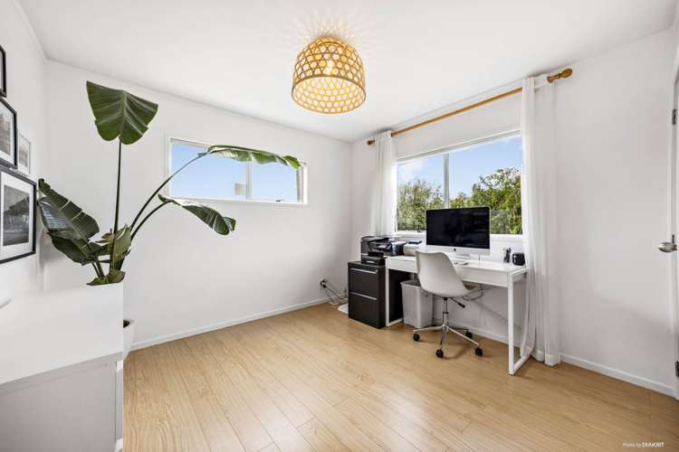 52 Doyly Drive Stanmore Bay_12