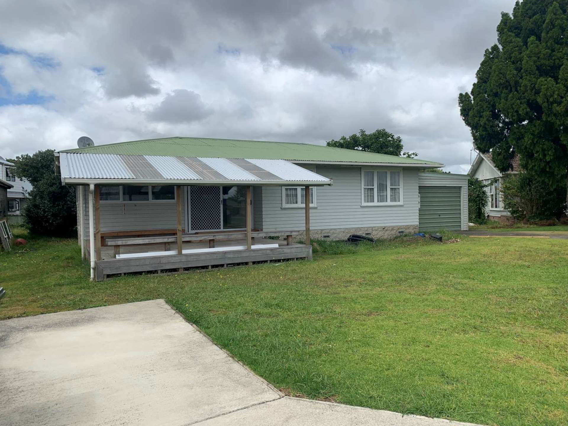 8 Lyndon Place Manurewa_0