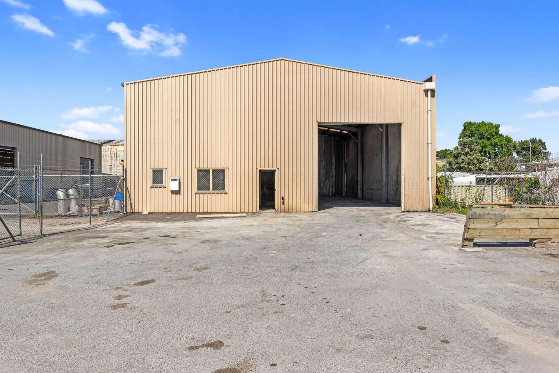 2/306 Chadwick Road Greerton_0