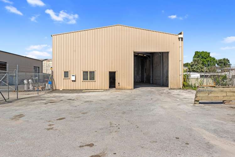 2/306 Chadwick Road_0