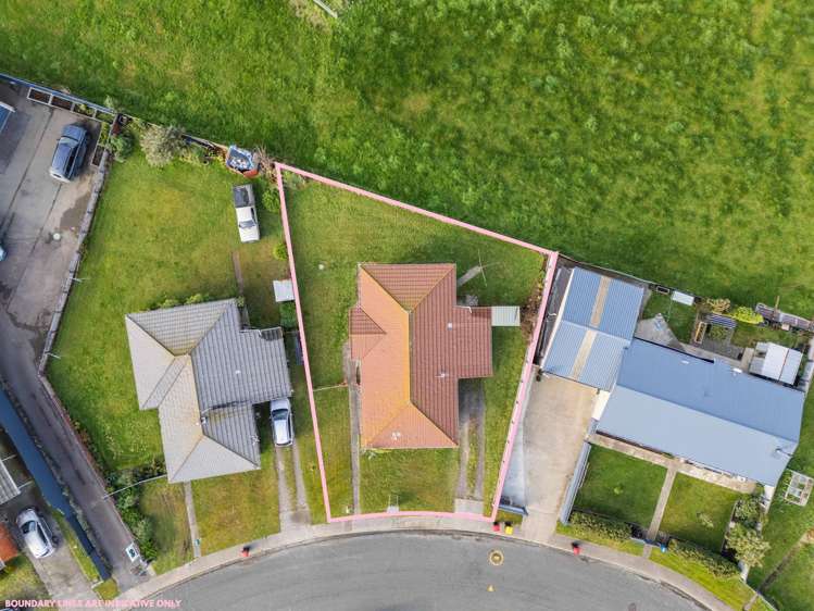 32 Ottrey Street Clifton_31