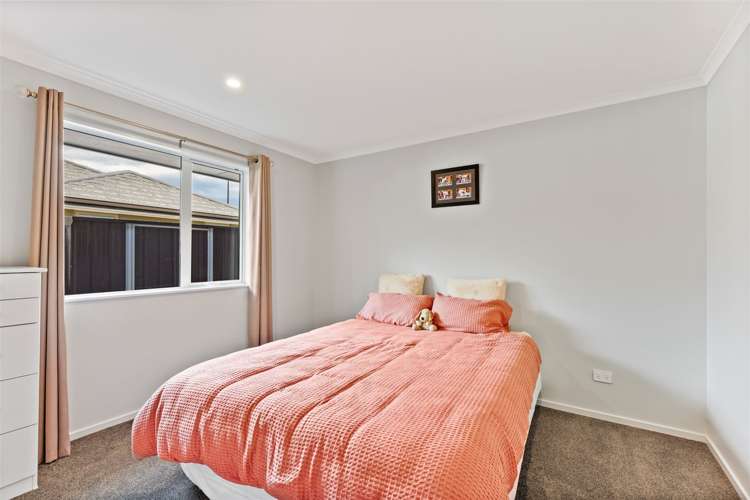 15 Oakdale Grove Richmond_12
