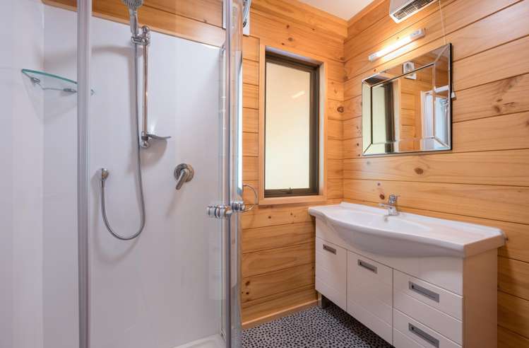 2 Worlds End Road Penzance_13