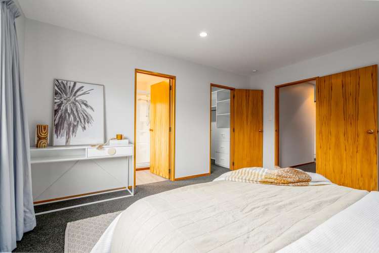 81 Chartwell Street Burwood_24