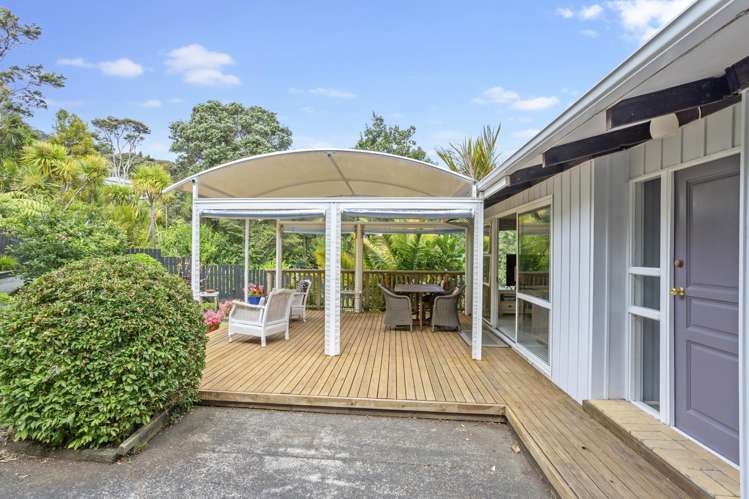 1123 Huia Road Huia_14
