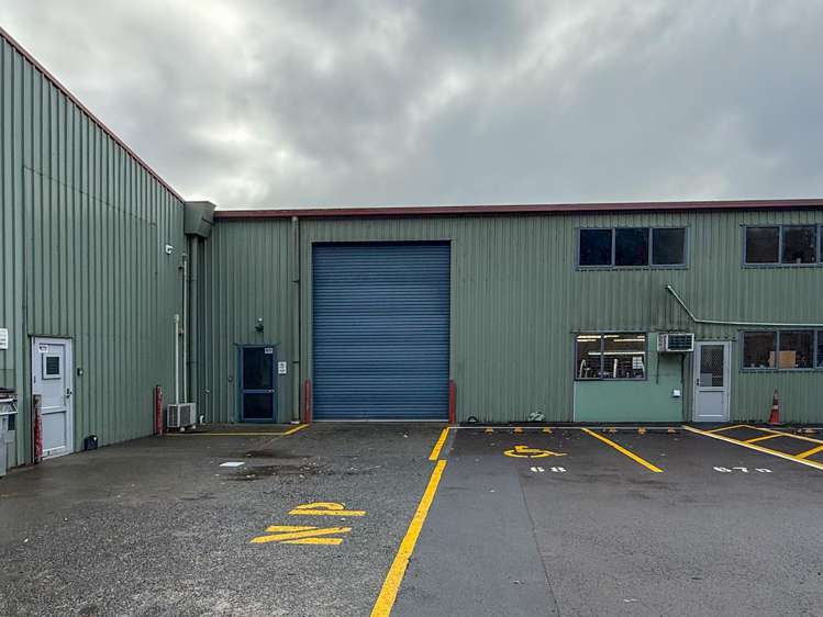 Tenancy 7, 130 Maleme Street Greerton_5