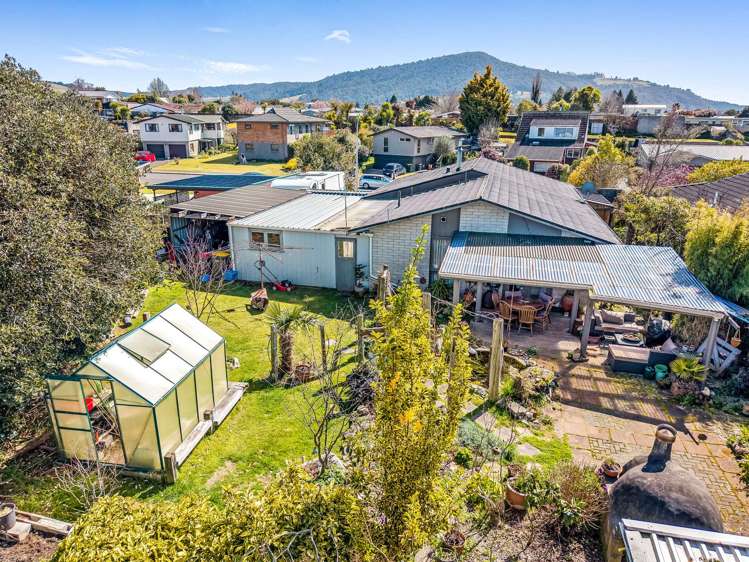 15 Hathor Street Pomare_18