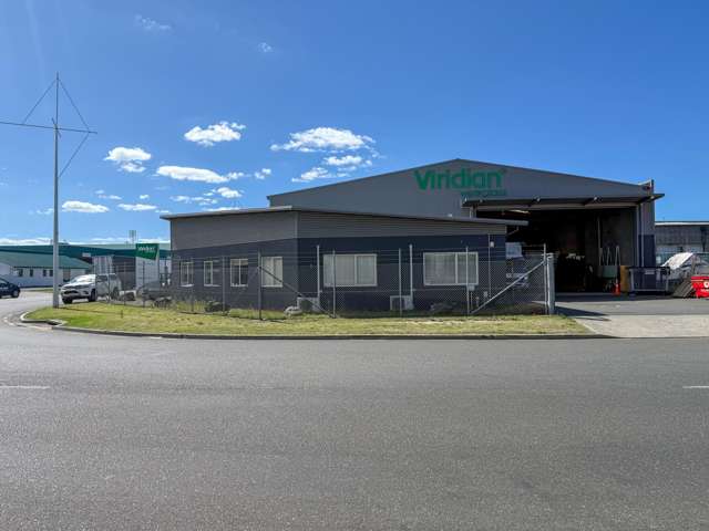 Dual access warehouse - Mount Maunganui