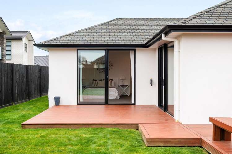 23 Sydney Place Flagstaff_16