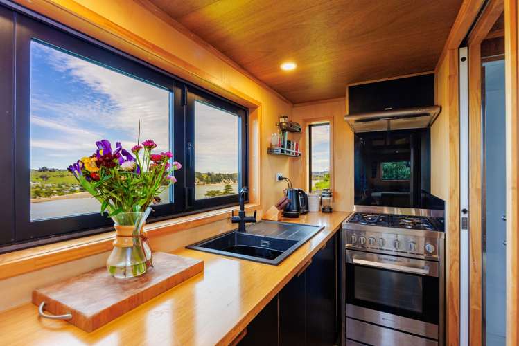 13a Emay Crescent Pahi_30