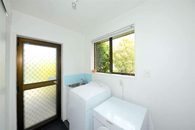 2/11 Rubens Place Burnside_16