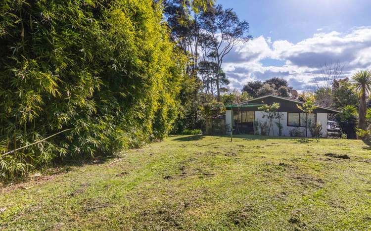 2/77 Woodfern Crescent Titirangi_12