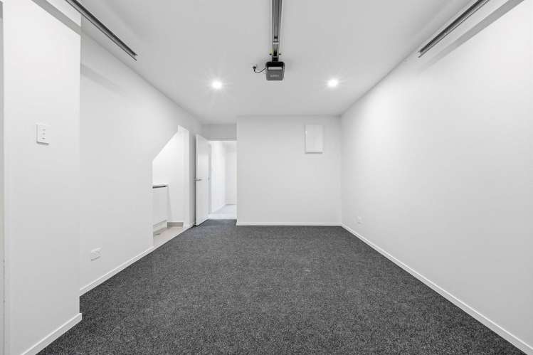 9-11/145 Albany Hway Glenfield_29