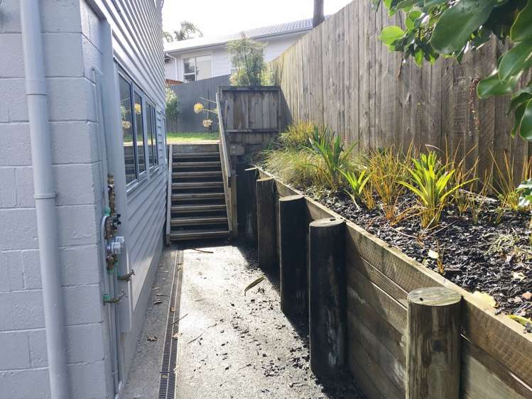 11 Taipari Road Te Atatu Peninsula_19