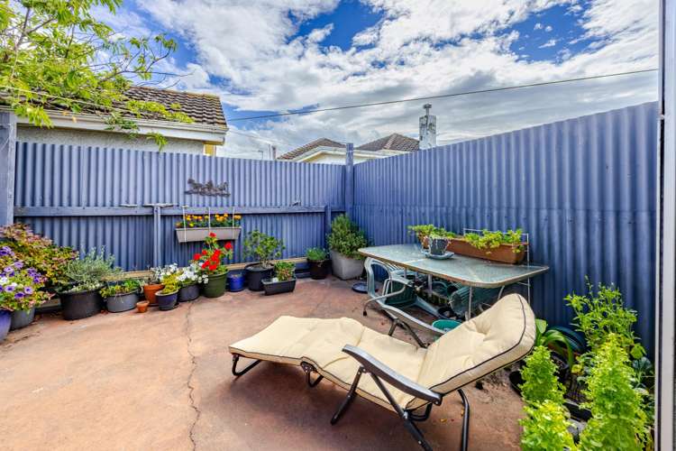 810 Frederick Street West Mahora_18