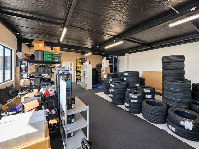 Level 1/197 Archers Road Wairau Valley_2