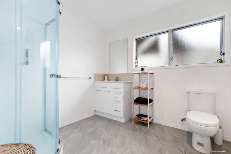 1/30 Houston Place Bayview_8