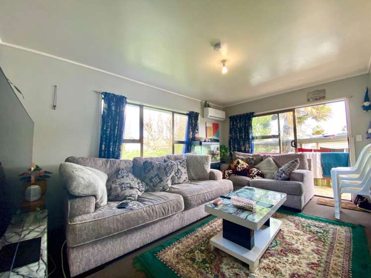 2/54 Hillside Road_0