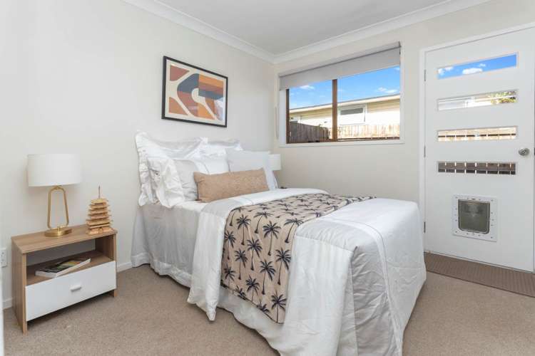 2/70 Taikata Road Te Atatu Peninsula_10