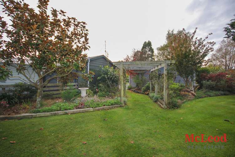 21 Grayburn Road Elgin_28