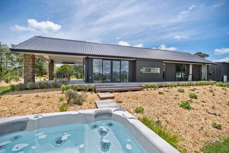 8 Parua Cemetery Road Parua Bay_16