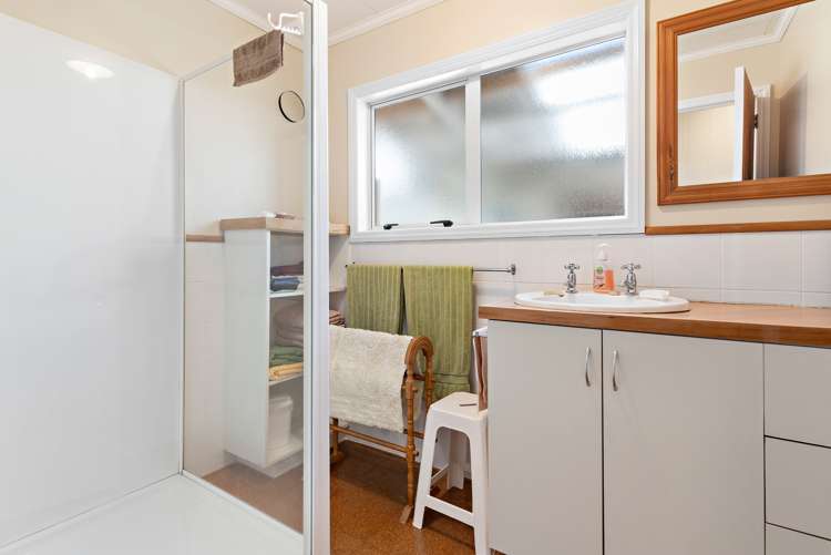 17 Te Miha Crescent Cape Palliser_13