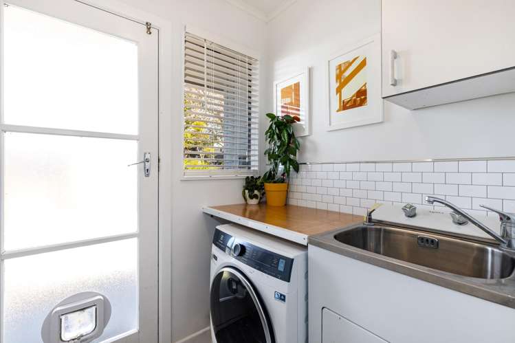19 Rossport Street Johnsonville_24