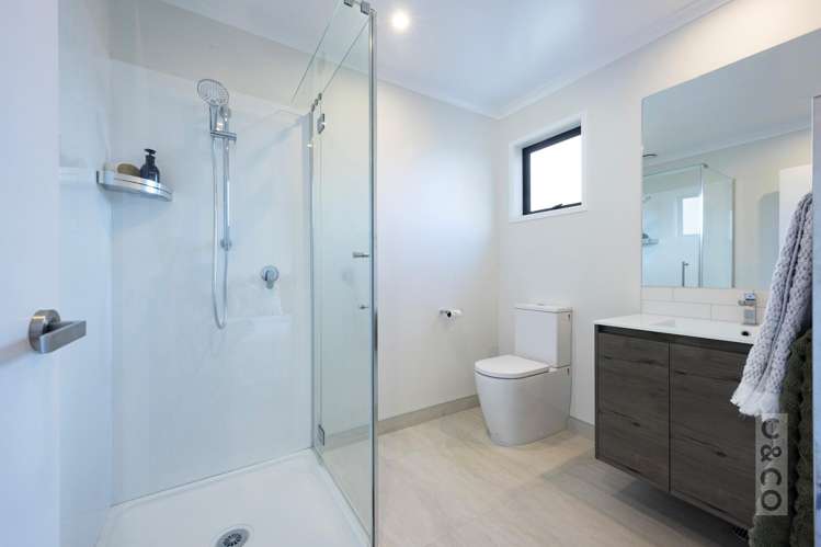 24 Manarini Road Westgate_21