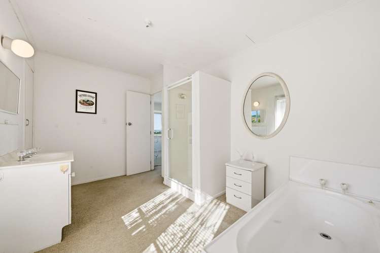 26A Mountain Road Mt Wellington_12