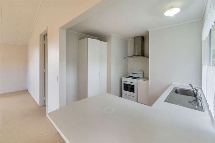 1/221 Glengarry Road Glen Eden_5