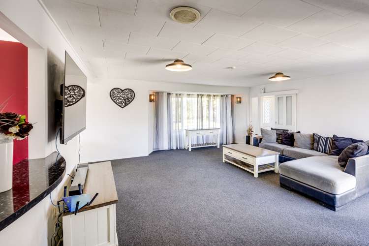 8 Spriggs Crescent Greenmeadows_9