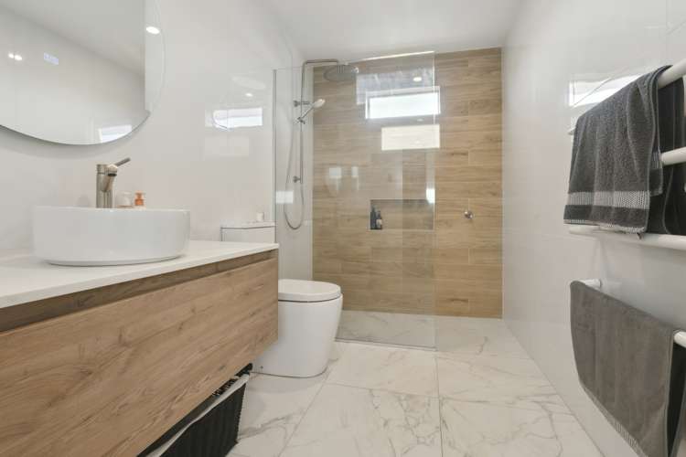 570 Glenfield Road Bayview_15