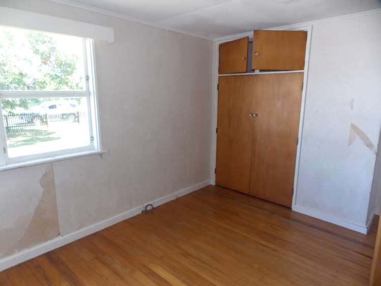 3 Clifton Street Bulls_15