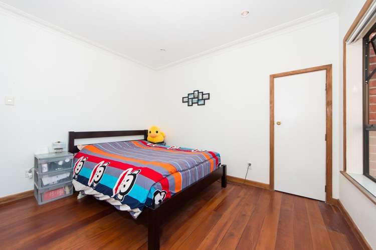 11 Kelsey Crescent Hillsborough_15