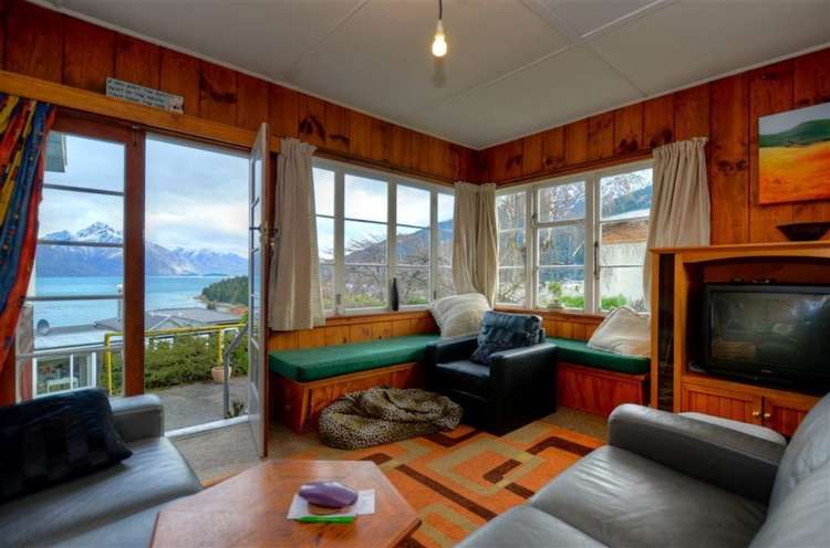 32 Suburb Street Queenstown_11
