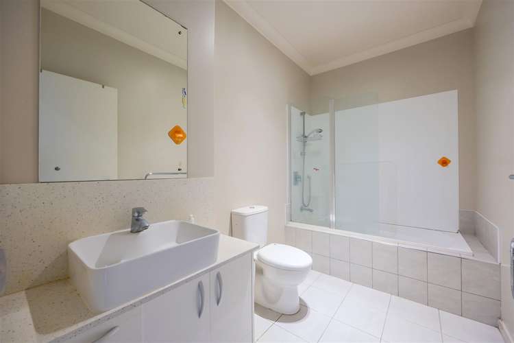 15 Manchester Drive Flat Bush_14