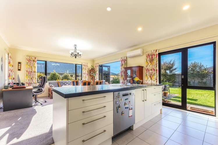 17 Hart Road Richmond_7