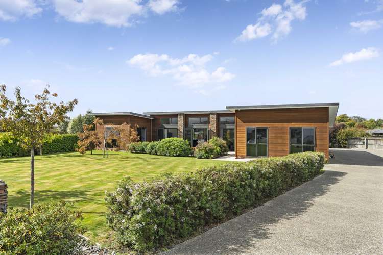 10 Sir Herbert Hart Avenue_0
