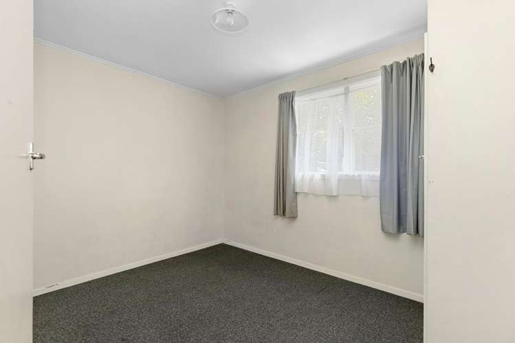 1 & 2/25 Marion Street Silverstream_12