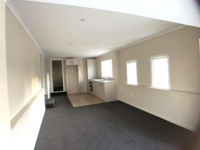 2/400 Richardson Road 10044_3