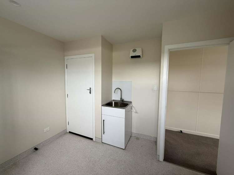 3/2a Bayly Street Waitara_7