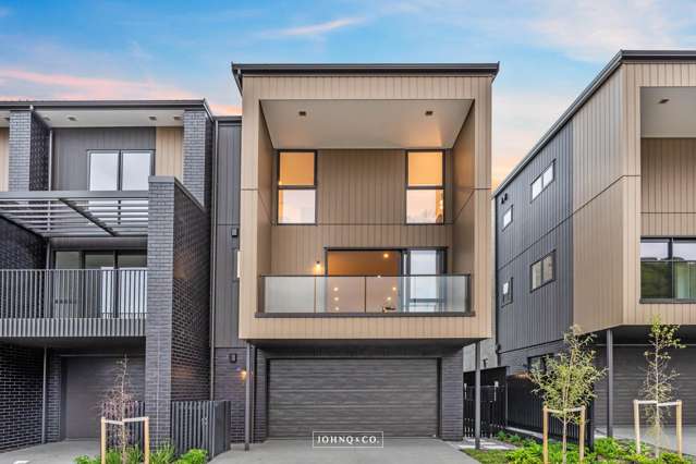 Spacious & Sophisticated Open Plan Design