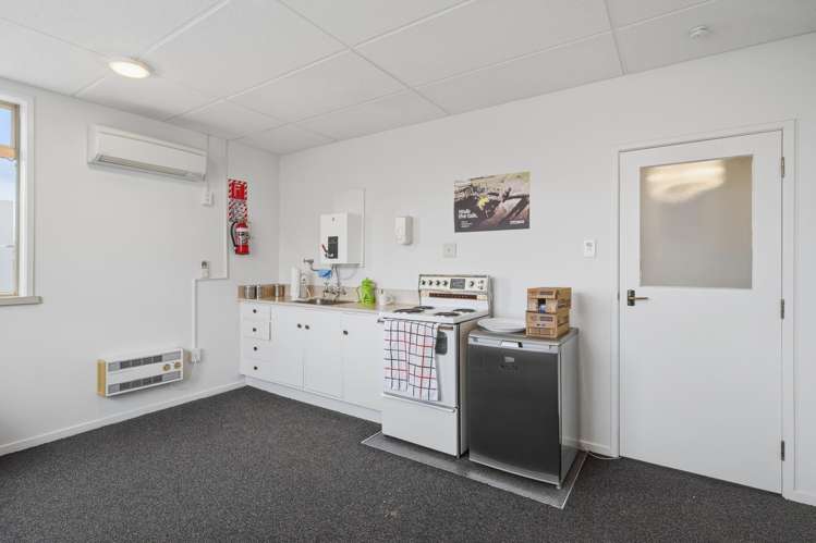 284 Great North Road Winton_15