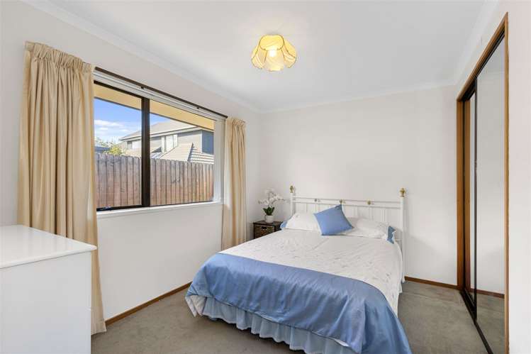 2/11 Tivoli Place Bishopdale_12