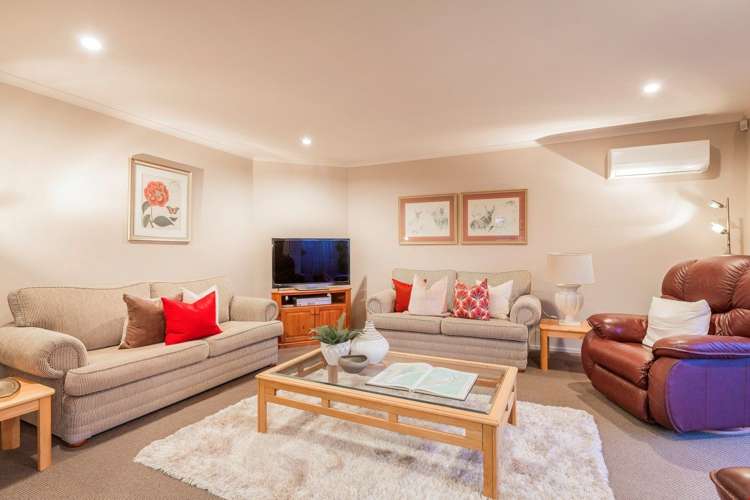 7 Kenley Heights Flat Bush_7