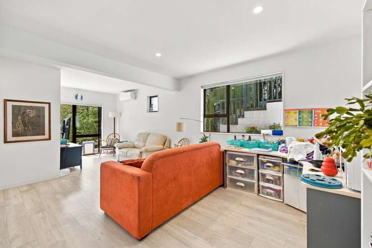 137 Sumnervale Drive Sumner_17