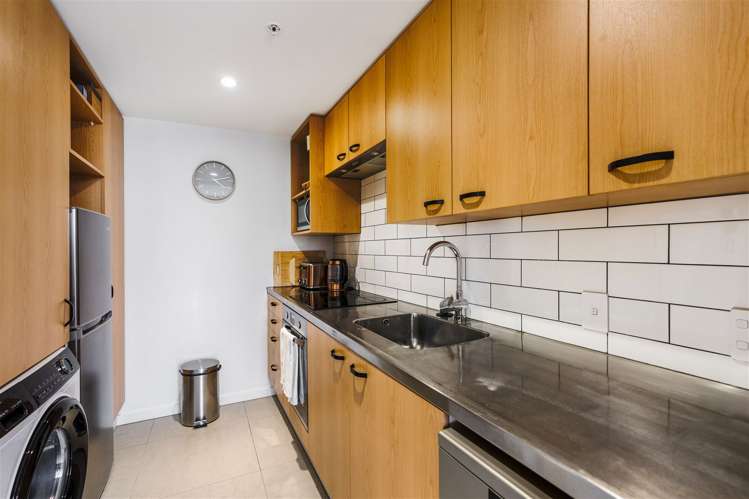 402/12 Latimer Square Christchurch Central_9