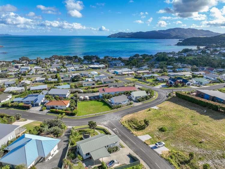 2 Torsby Road Coopers Beach_11