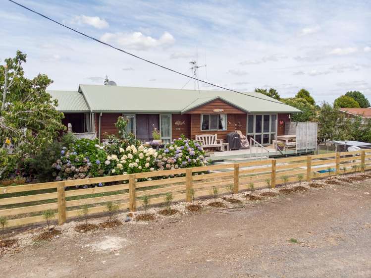 53 River Road Ngatea_23